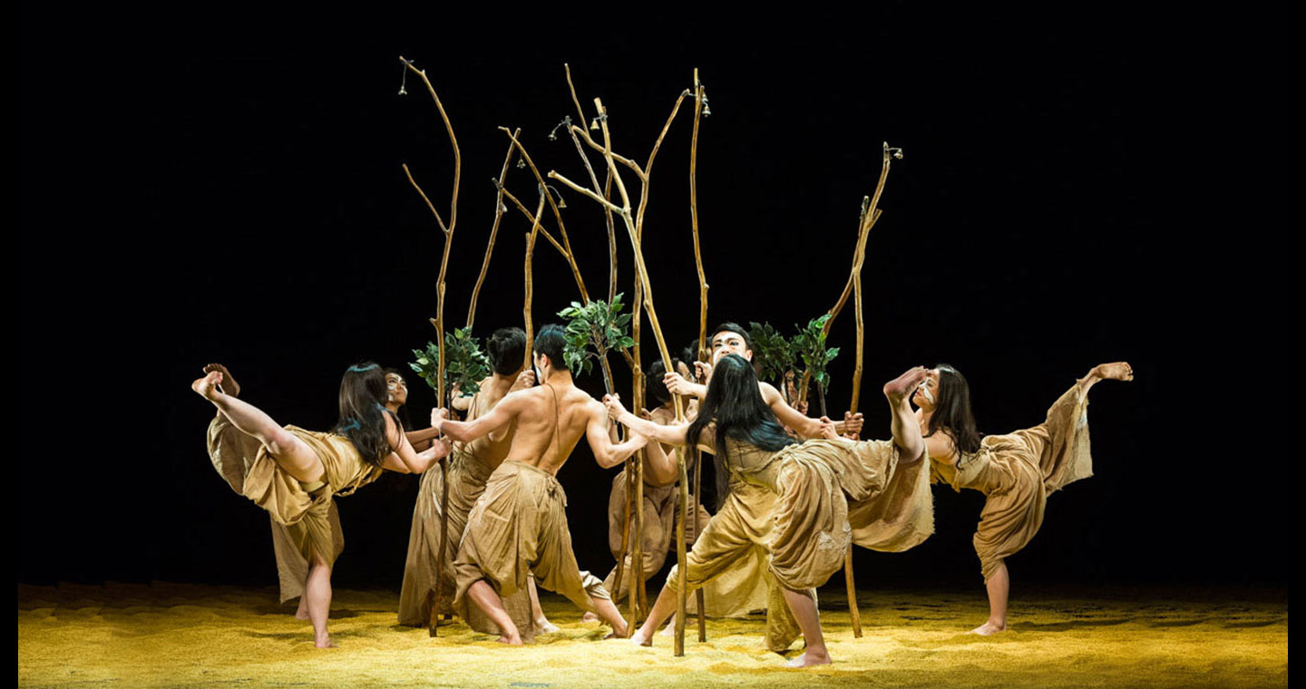 Εμείς | Χοροθεραπεία με τη [[#Λήδα Shantala#]].