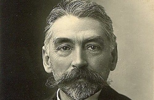 Ο Mallarmé αναγνωρίζεται ως ένας από τους τέσσερις σημαντικότερους ποιητές της Γαλλίας του δεύτερου μισού του 19ου αιώνα, μαζί με τον [[#Charles Baudelaire [Σαρλ Μπωντλαίρ]#]], τον [[#Paul Verlaine [Πωλ Βερλαίν]#]] και τον [[#Arthur Rimbaud [Αρτύρ Ρεμπώ/Αρθούρος Ρεμπώ]#]]. Μεγάλο μέρος της ποίησής του θεωρήθηκε δυσνόητο,&nbsp;λόγω της ανορθόδοξης σύνταξης, των διφορούμενων εκφράσεων και των σκοτεινών εικόνων. Η ποίησή του άσκησε σημαντική επιρροή τόσο στη Γαλλία όσο και διεθνώς, συμπεριλαμβανομένων των Ηνωμένων Πολιτειών, ιδίως μεταξύ ποιητών που αναζητούσαν νέους και καινοτόμους τρόπους γραφής κατά τις ταραγμένες αρχές του 20ού αιώνα.