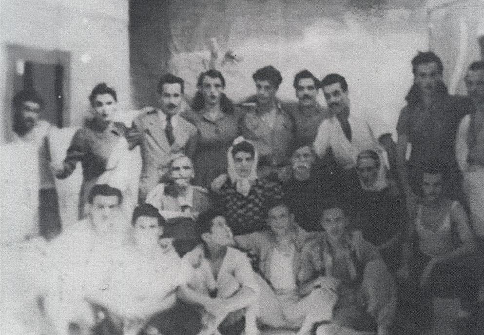 Θεατρική παράσταση στις φυλακές Αβέρωφ (1946).
