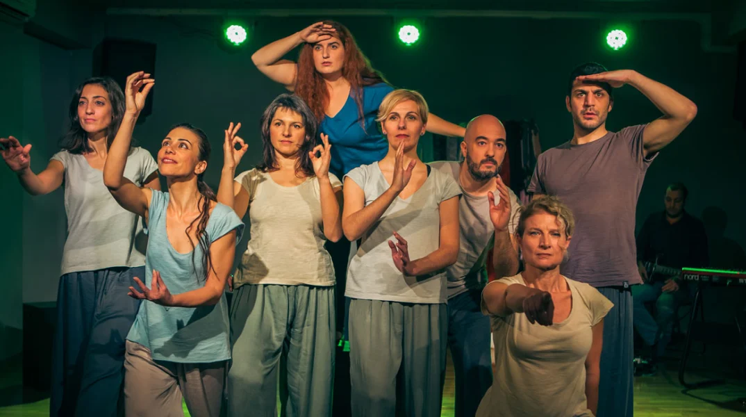 Στις παραστάσεις της ελληνικής ομάδας Playback Ψ, ο αυτοσχεδιασμός αποτελεί το βασικό μέσο σκηνικής ερμηνείας των ιστοριών που μοιράζεται το κοινό.